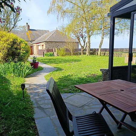 Holiday home Vue Exceptionnelle Sur Le Mont Saint Michel Huisnes-sur-Mer